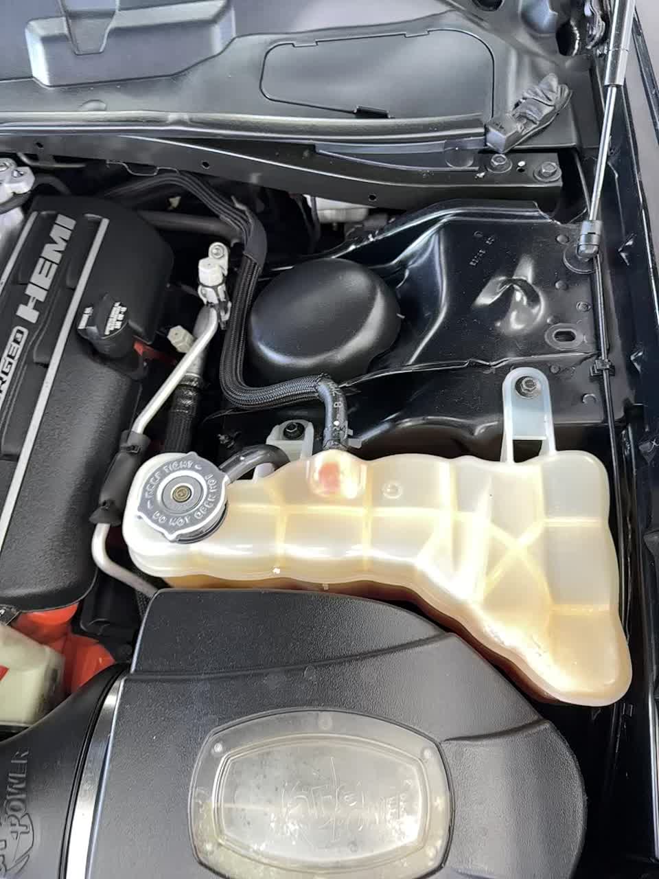 2015 Dodge Challenger SRT Hellcat RWD