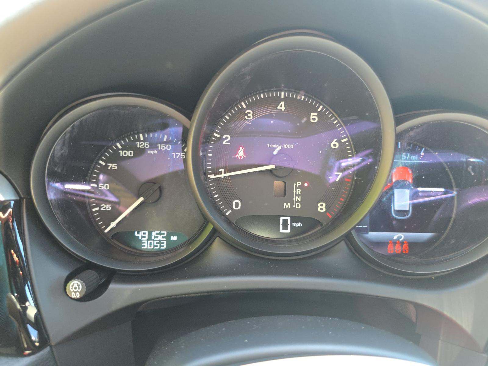 2023 Porsche Macan Base AWD