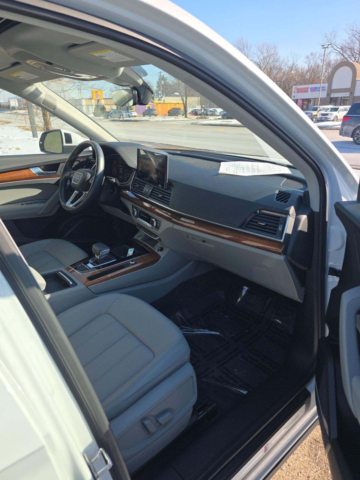 2022 Audi Q5 S line Premium Plus AWD