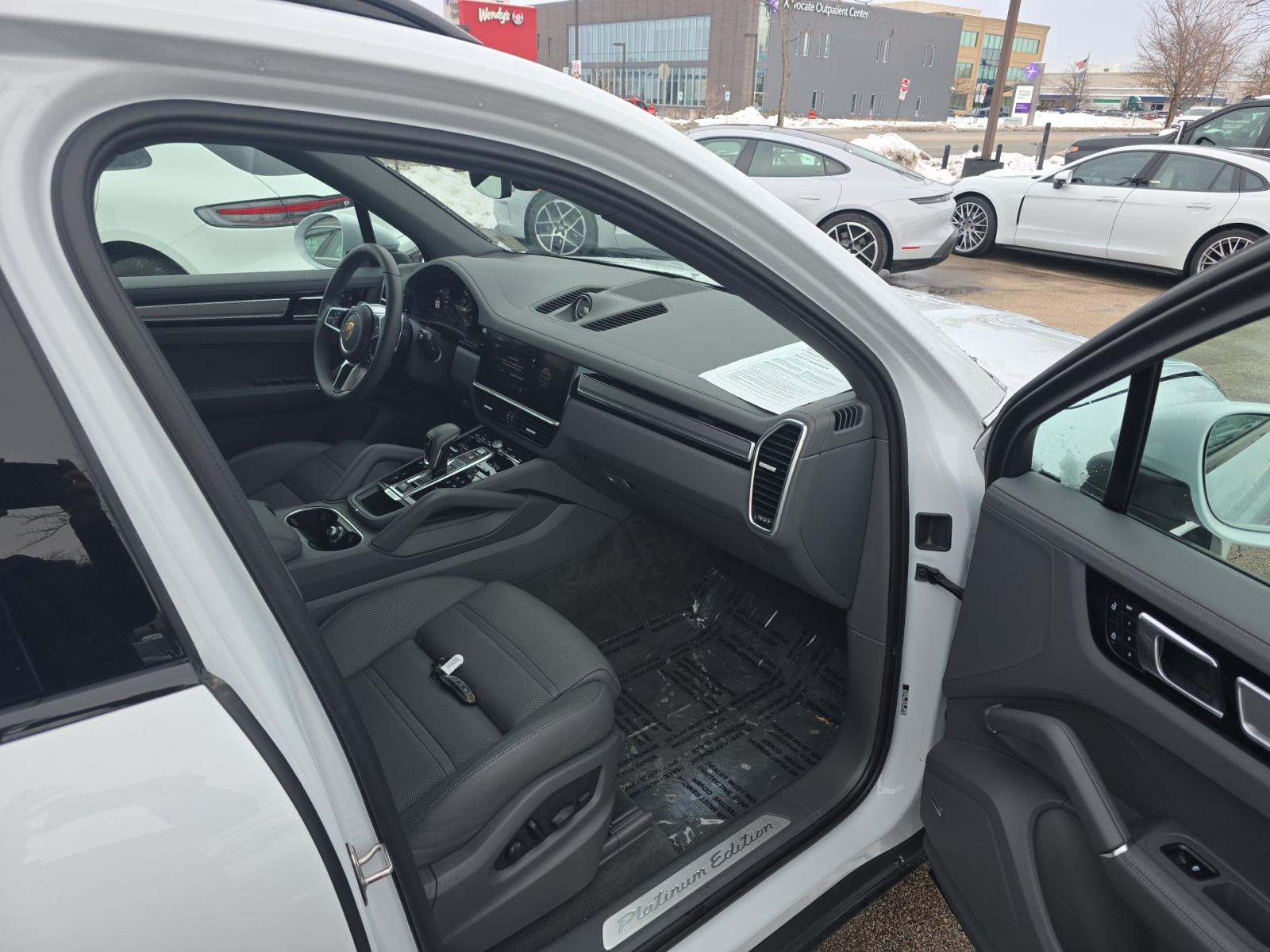 2023 Porsche Cayenne E-Hybrid Platinum Edition AWD