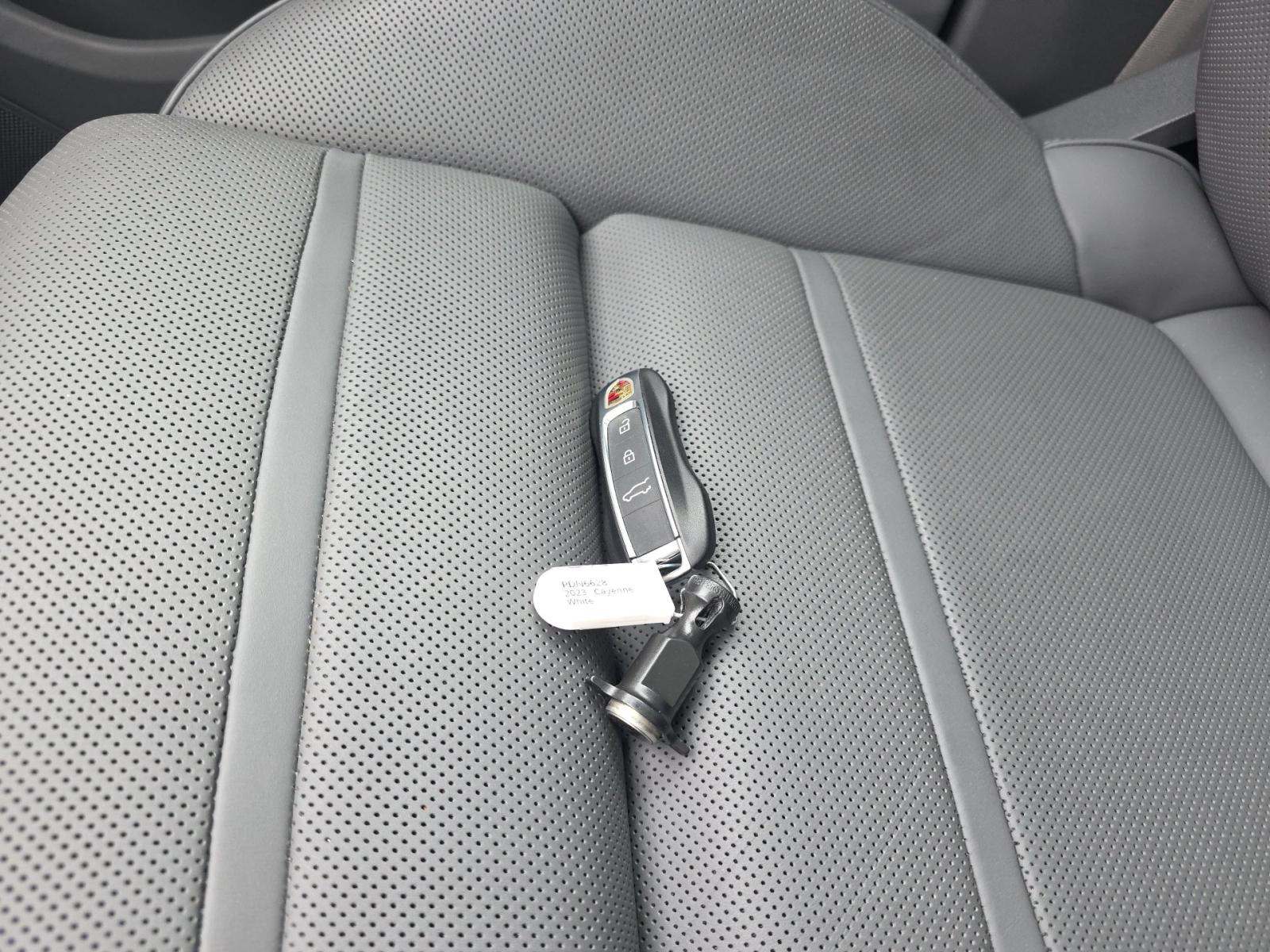 2023 Porsche Cayenne E-Hybrid Platinum Edition AWD