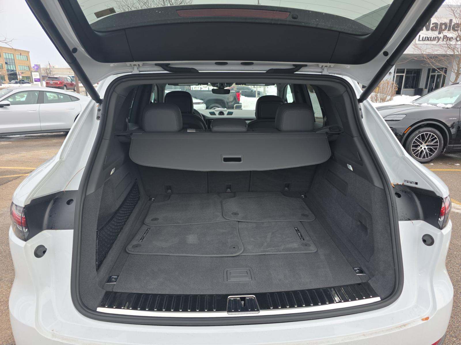 2023 Porsche Cayenne E-Hybrid Platinum Edition AWD