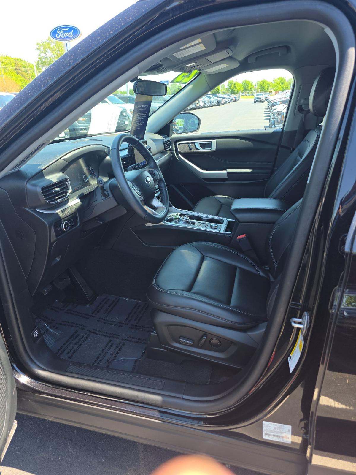 FORD EXPLORER - 6