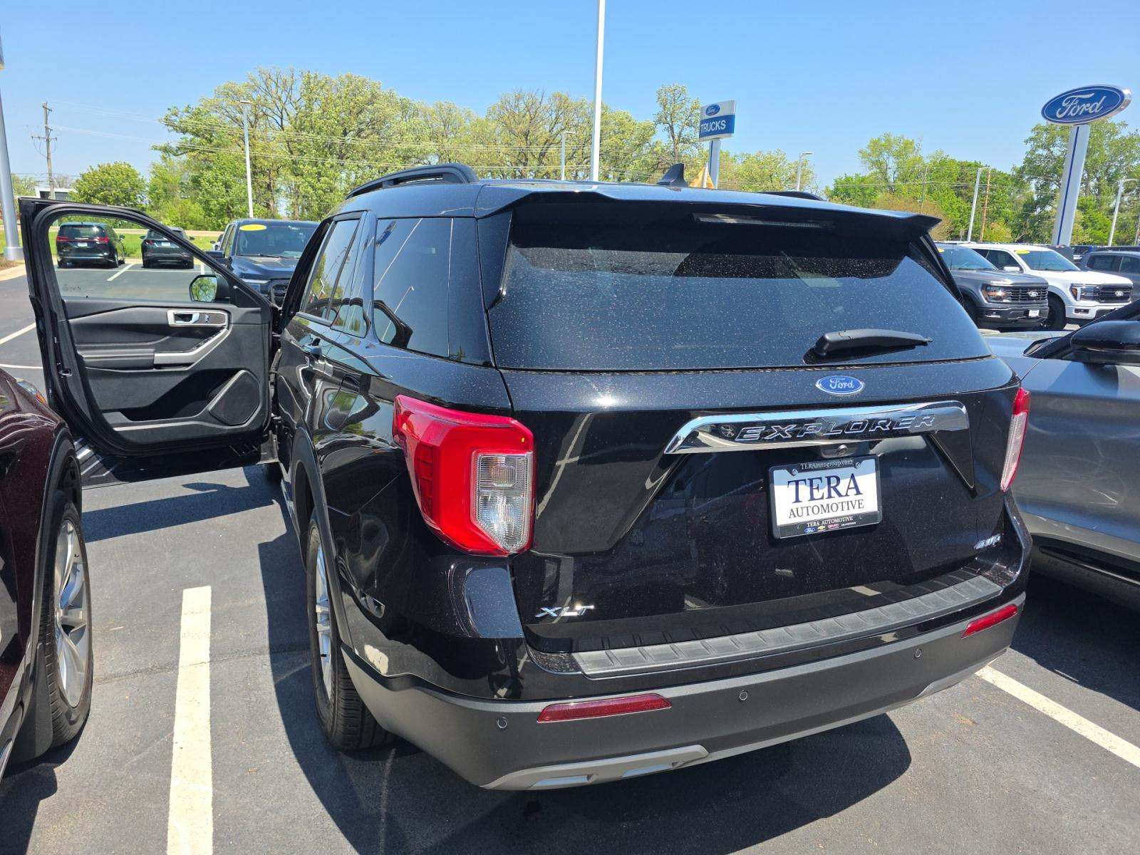 FORD EXPLORER - 2
