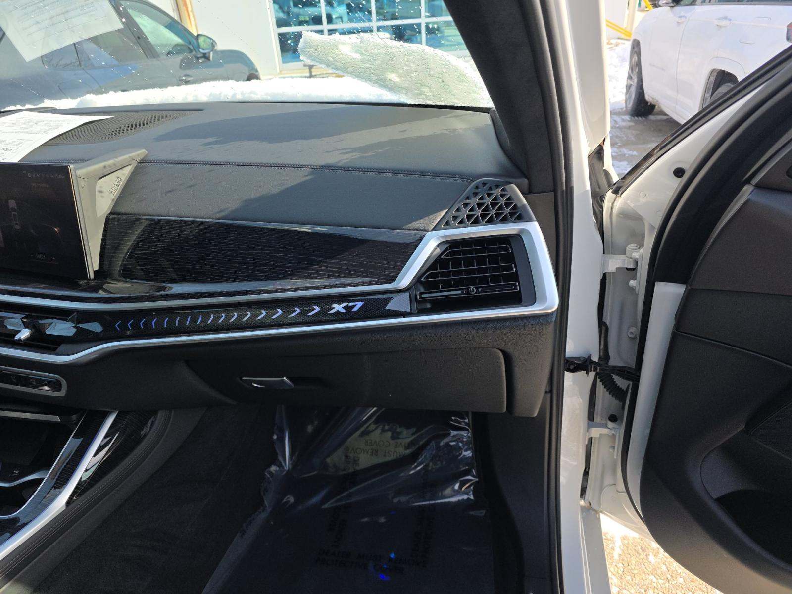 2023 BMW X7 xDrive40i AWD