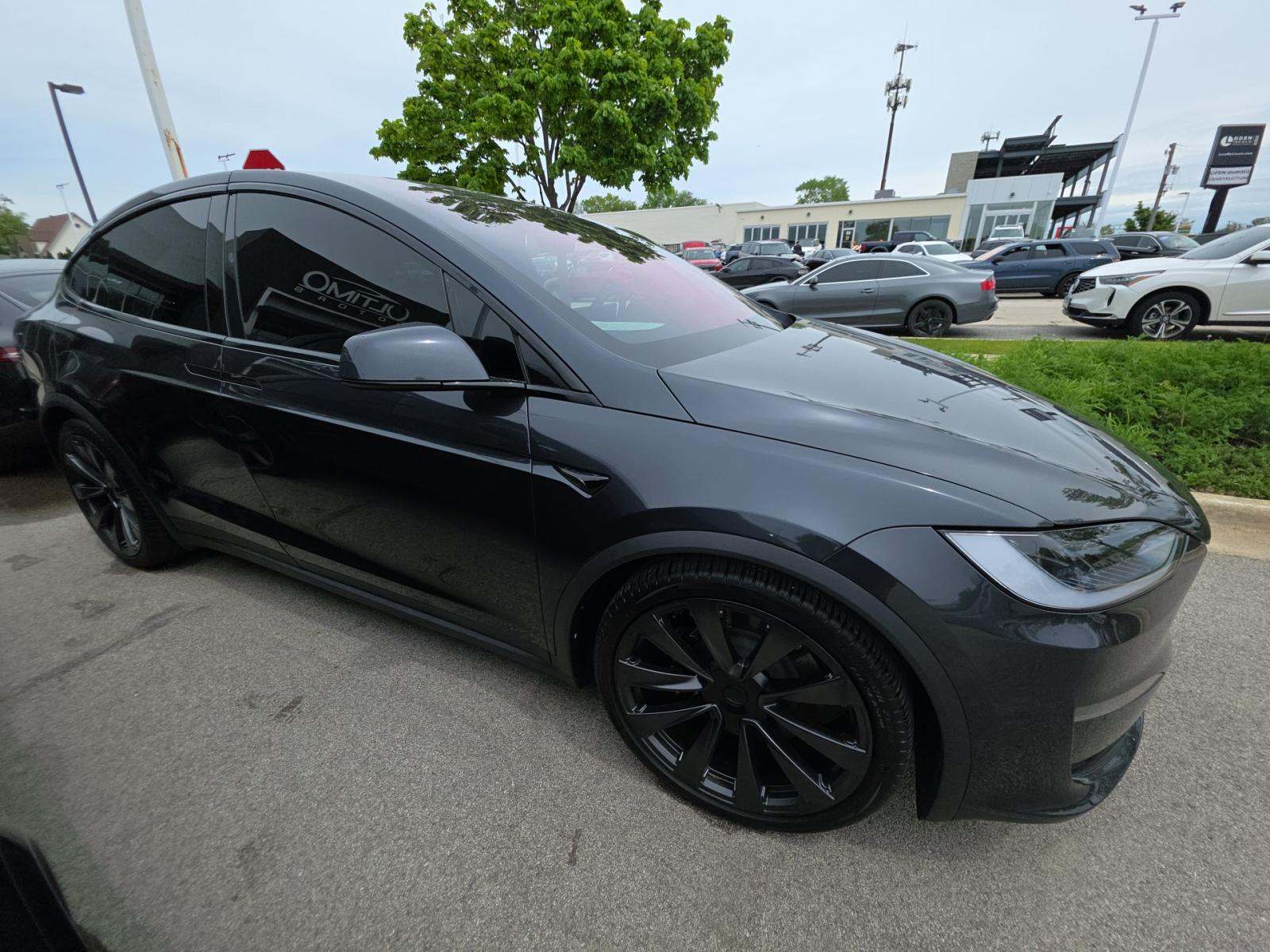 TESLA MODEL X - 4