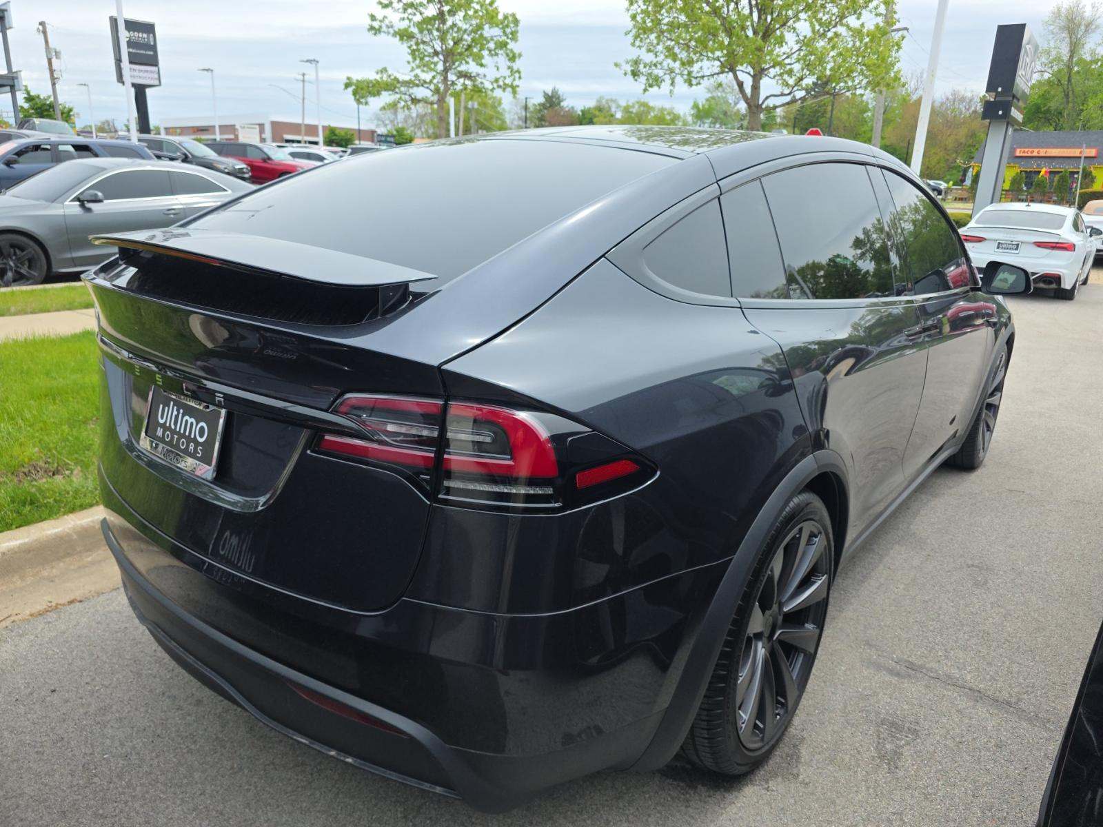TESLA MODEL X - 3