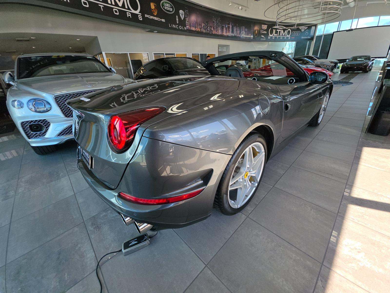 2016 Ferrari California T RWD