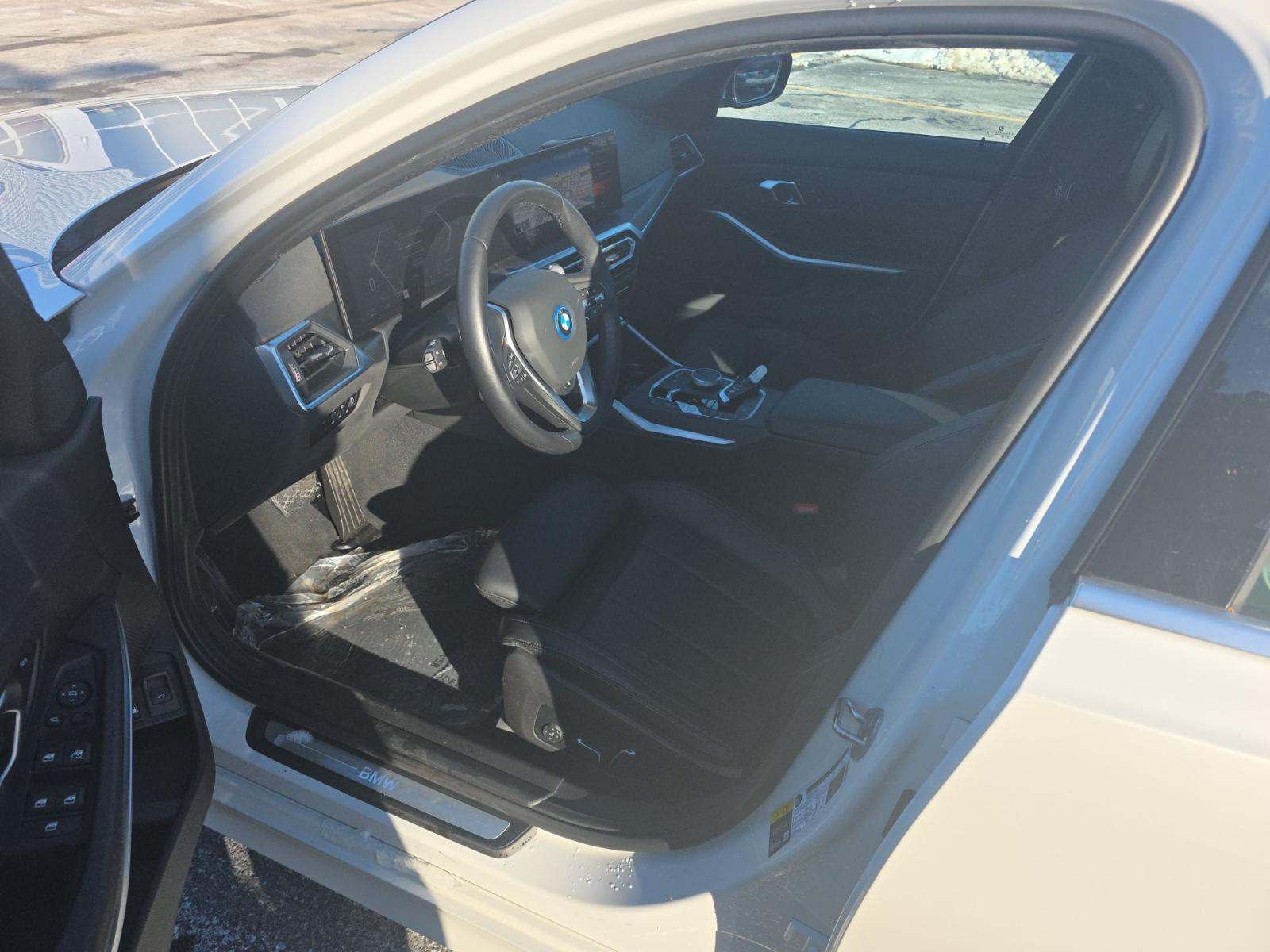 2024 BMW 3 Series 330e xDrive AWD