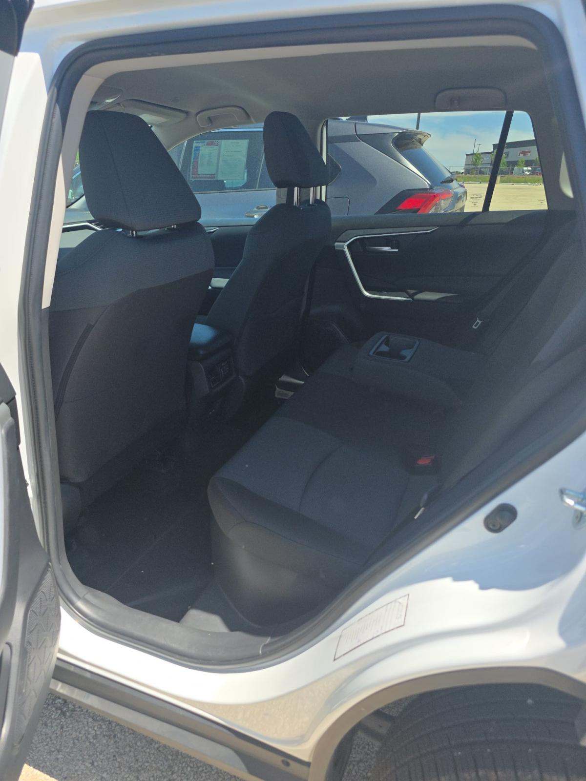 2025 Toyota RAV4 Hybrid XLE AWD