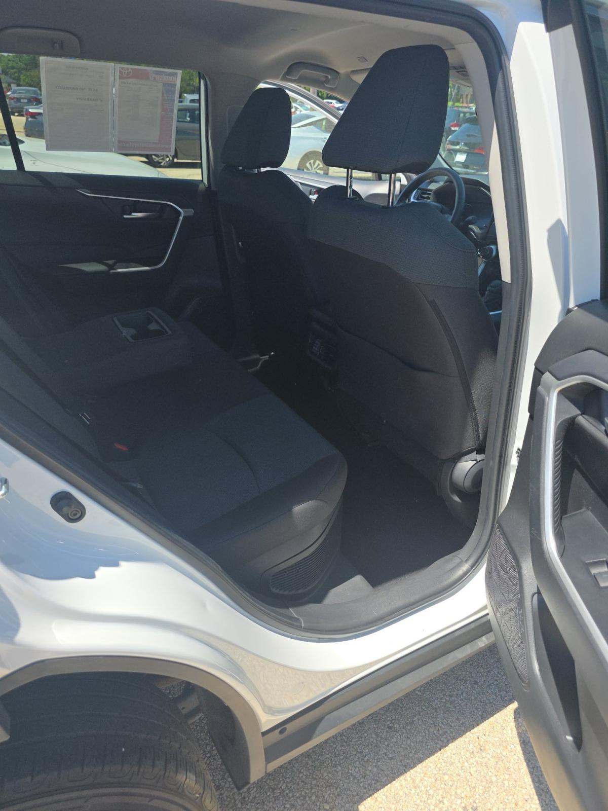 2025 Toyota RAV4 Hybrid XLE AWD