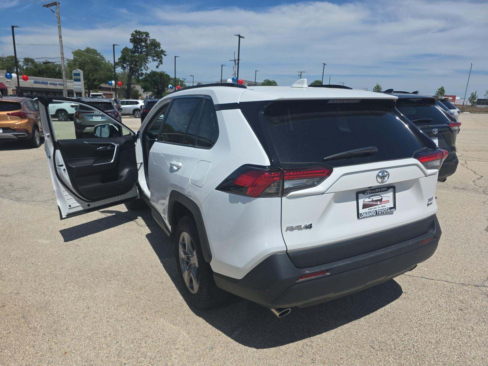 2025 Toyota RAV4 Hybrid XLE AWD