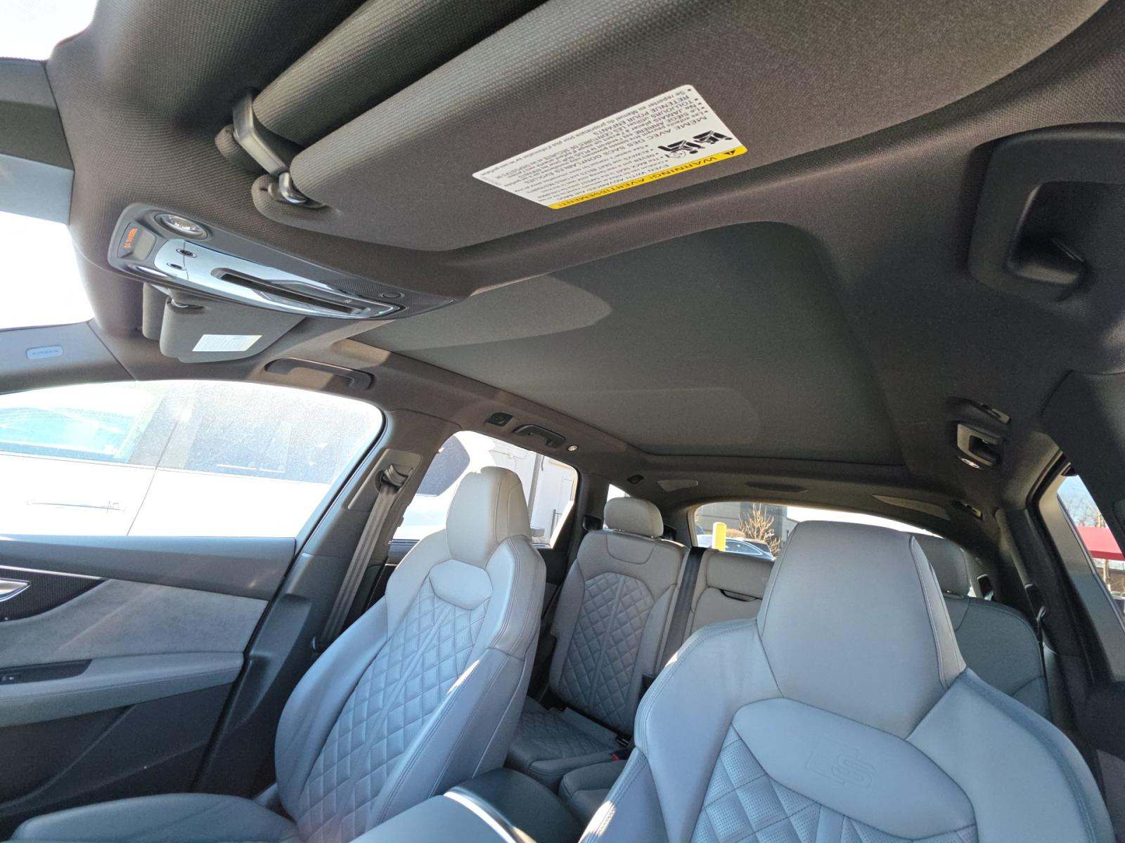 2022 Audi SQ7 Premium Plus AWD