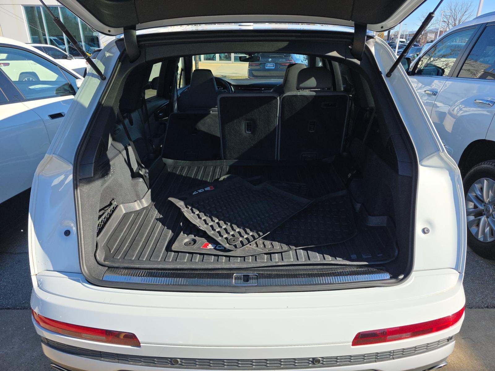 2022 Audi SQ7 Premium Plus AWD