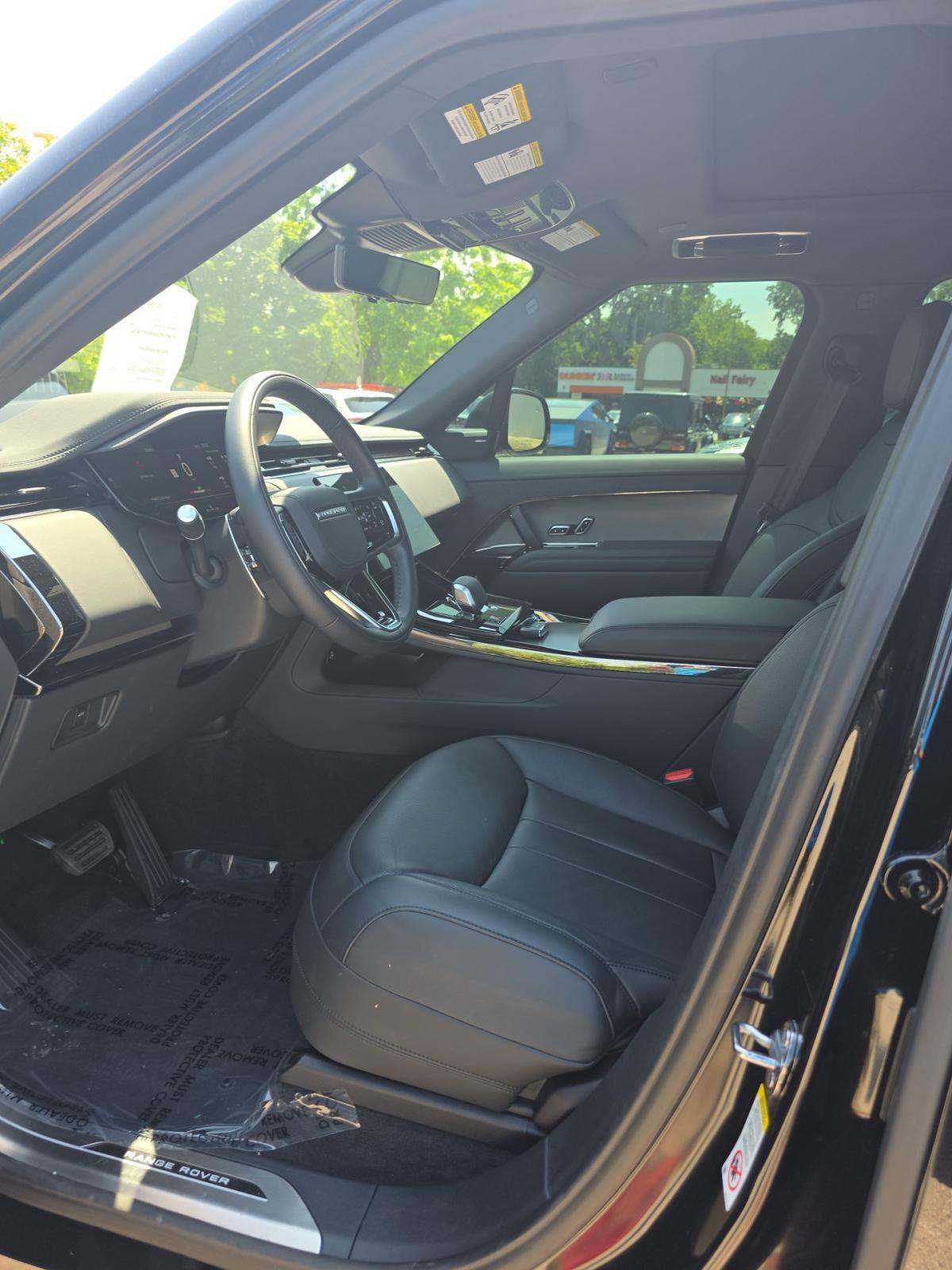 2025 Land Rover Range Rover Sport SE AWD