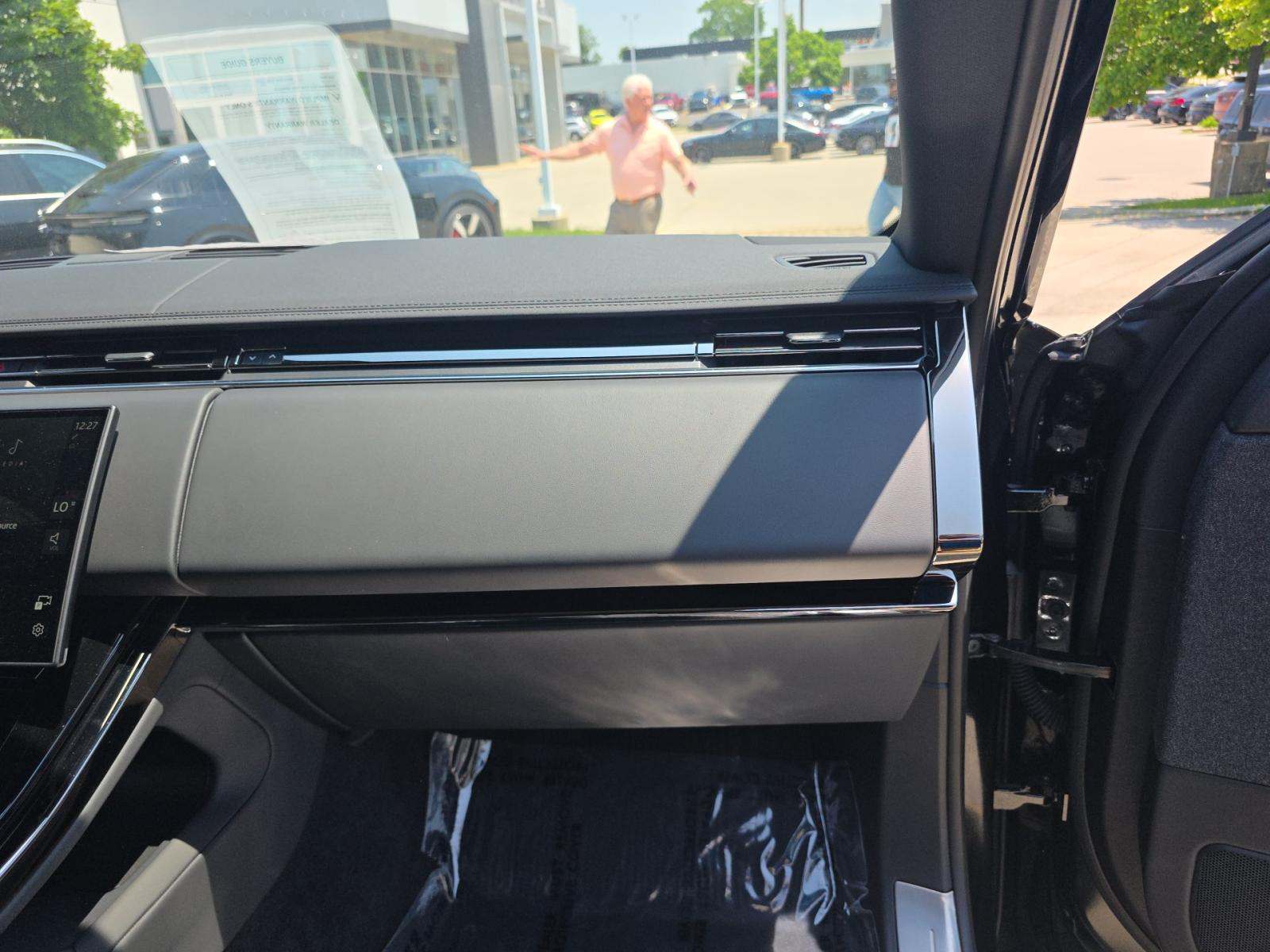 2025 Land Rover Range Rover Sport SE AWD