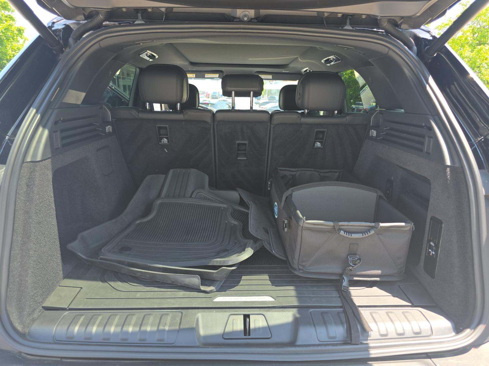 2025 Land Rover Range Rover Sport SE AWD