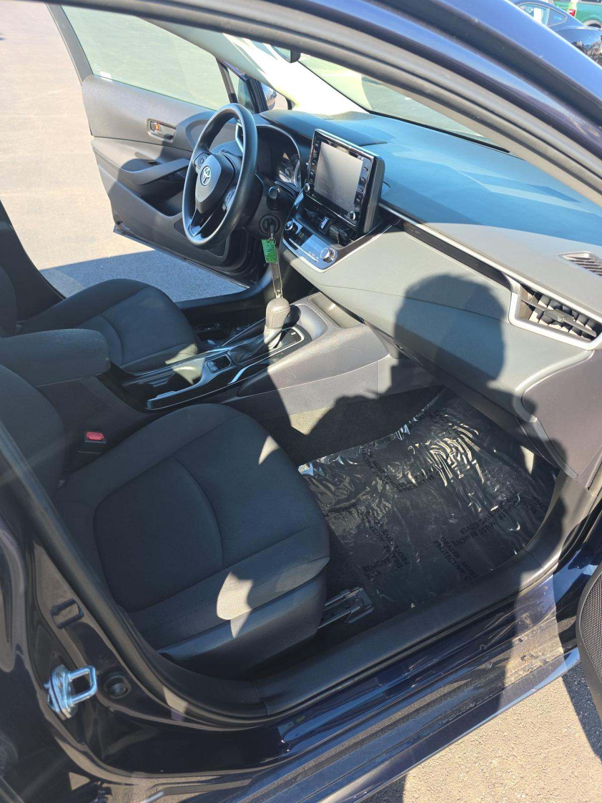 2022 Toyota Corolla LE FWD