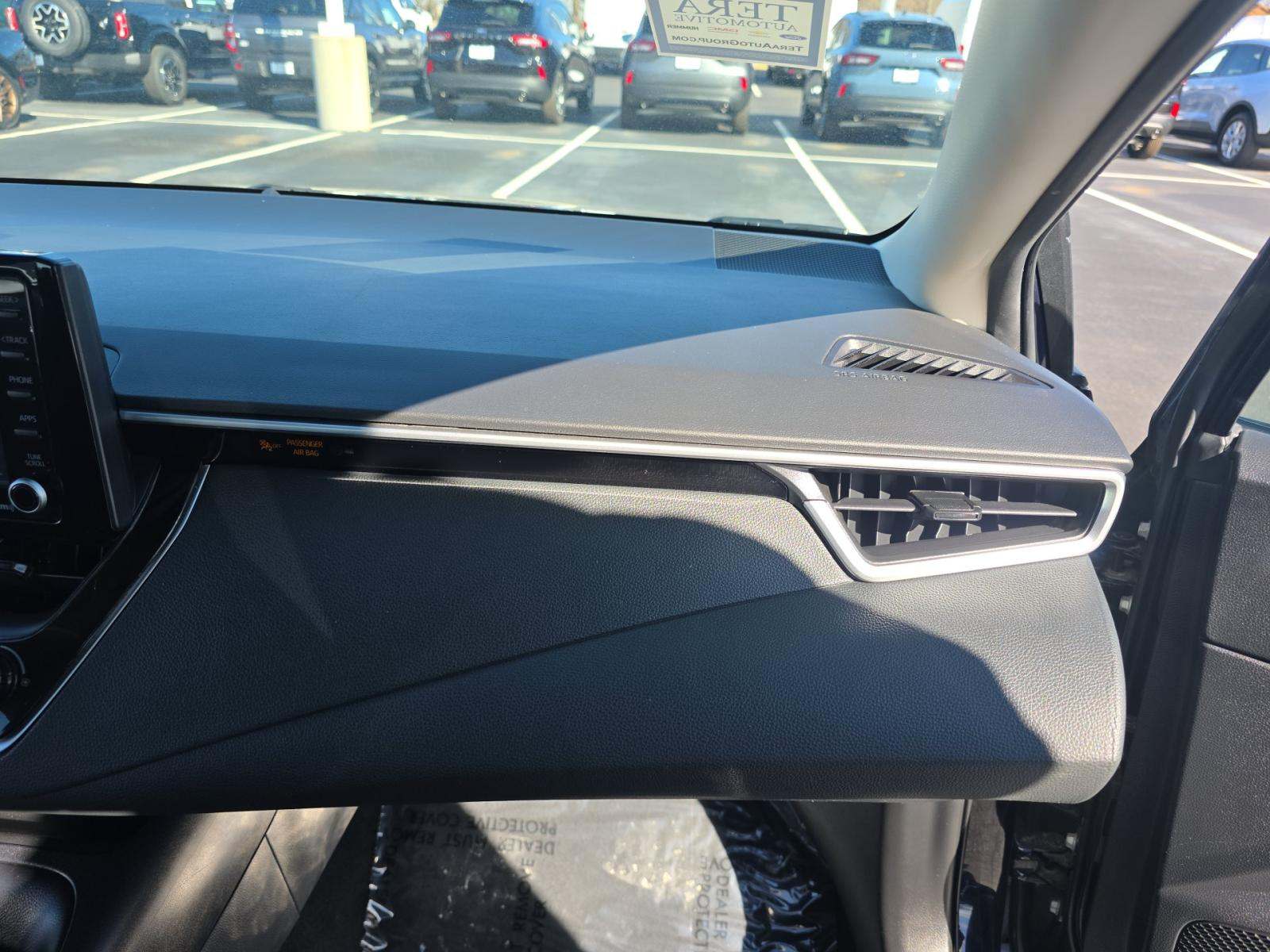 2022 Toyota Corolla LE FWD