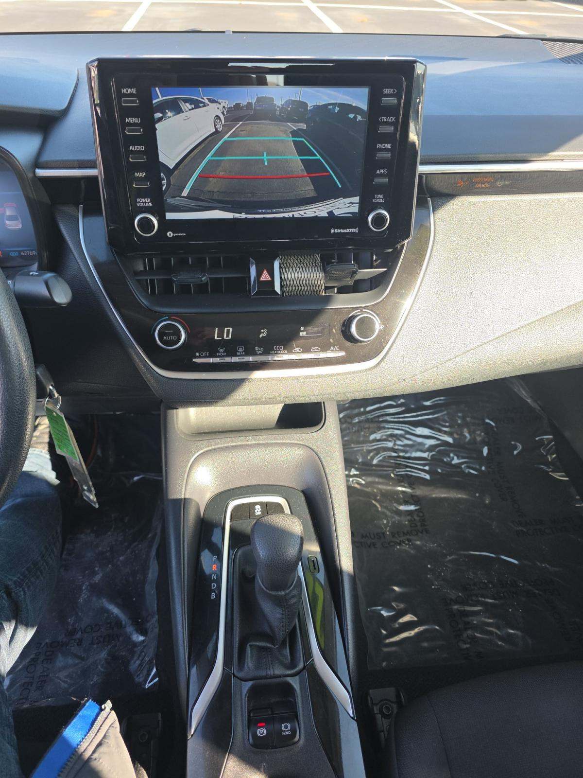 2022 Toyota Corolla LE FWD