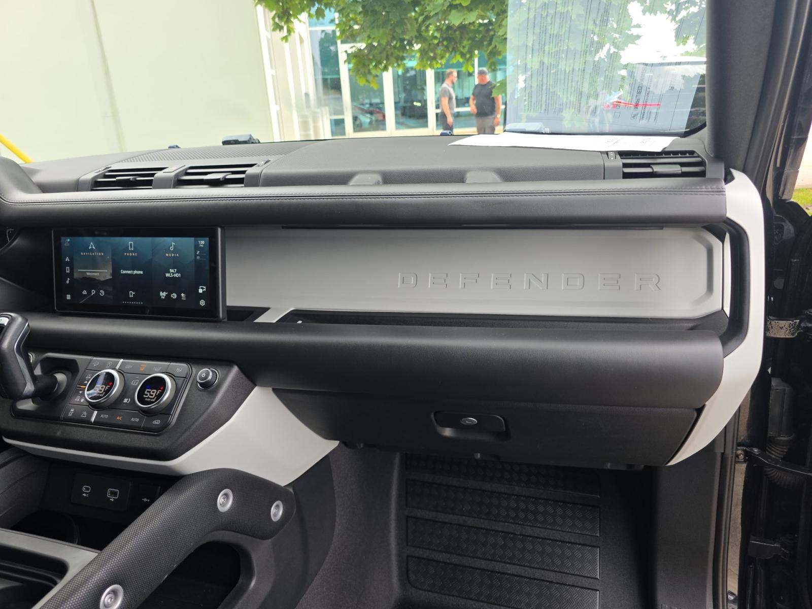 2021 Land Rover Defender 110 X-Dynamic HSE AWD