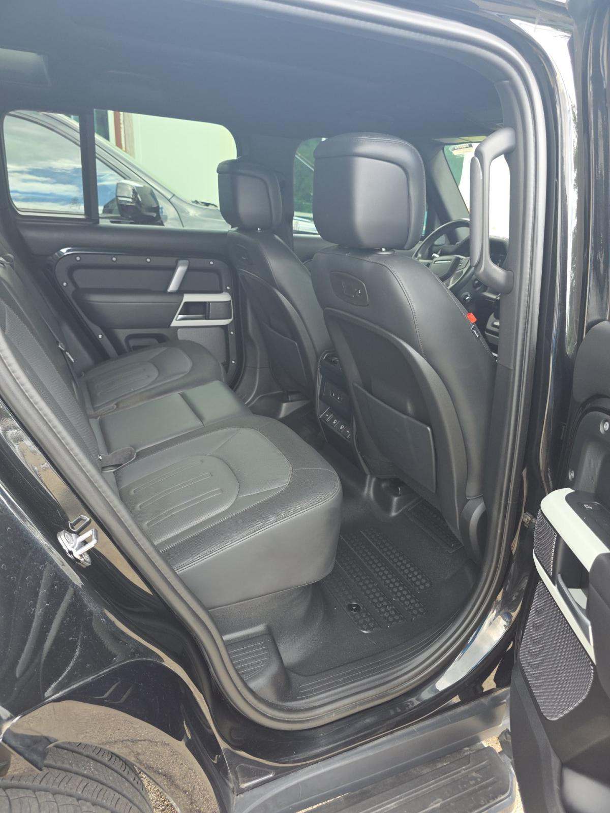 2021 Land Rover Defender 110 X-Dynamic HSE AWD