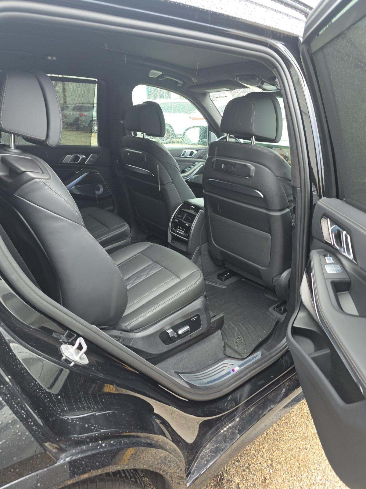 2024 BMW X7 M60i AWD