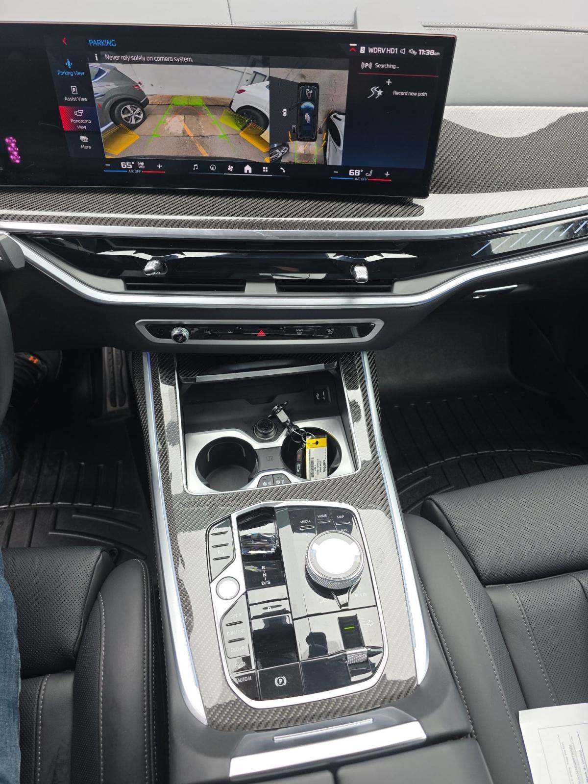 2024 BMW X7 M60i AWD