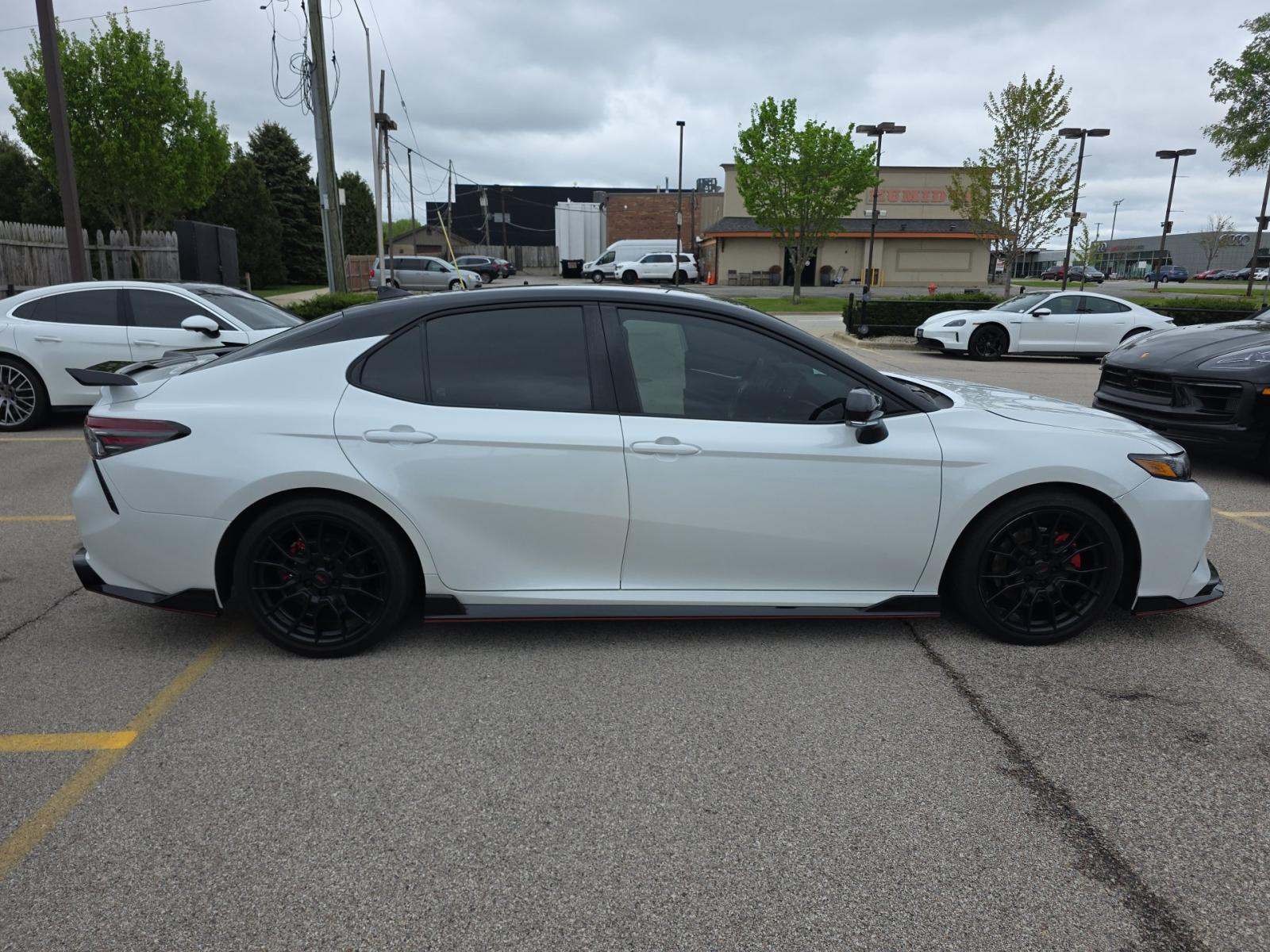 TOYOTA CAMRY - 4