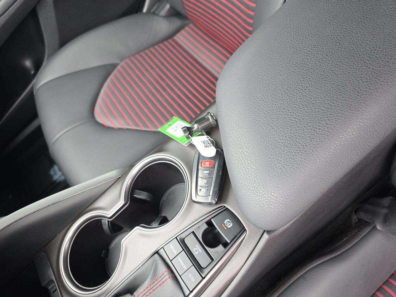 TOYOTA CAMRY - 8