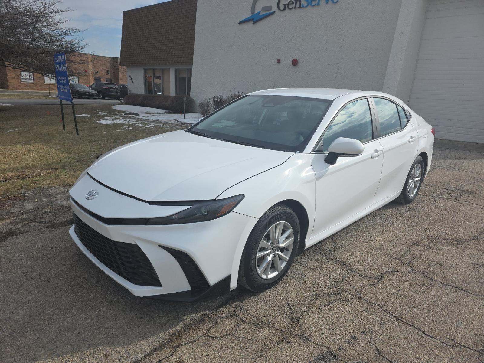 2025 Toyota Camry LE FWD