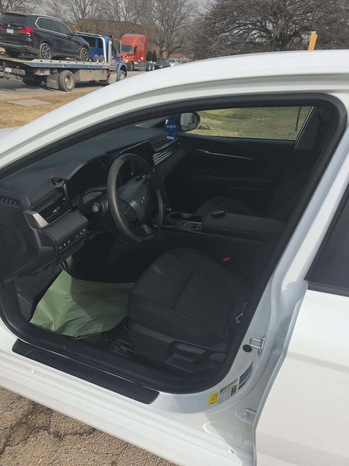 2025 Toyota Camry LE FWD