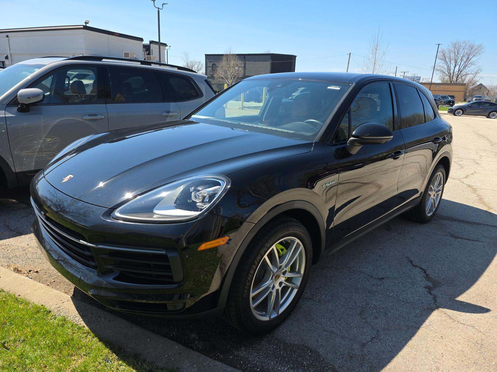 PORSCHE CAYENNE - 1