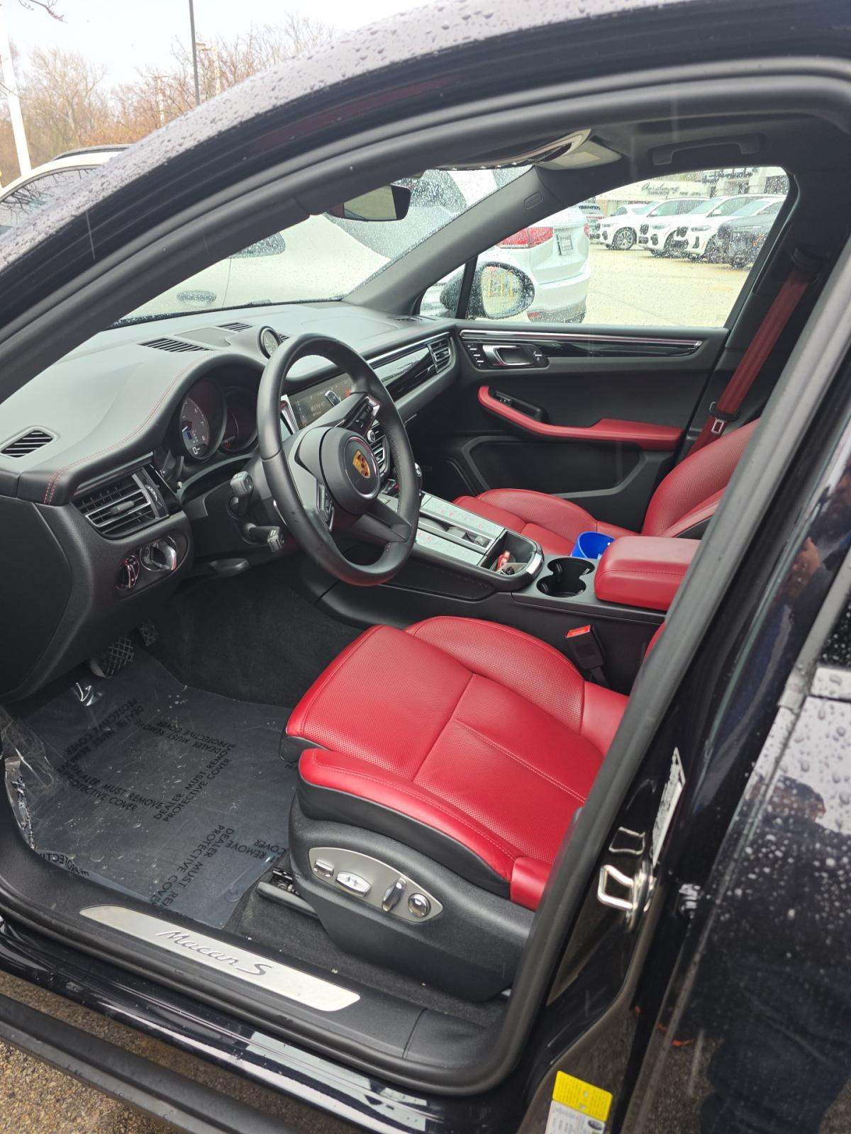 2022 Porsche Macan S AWD