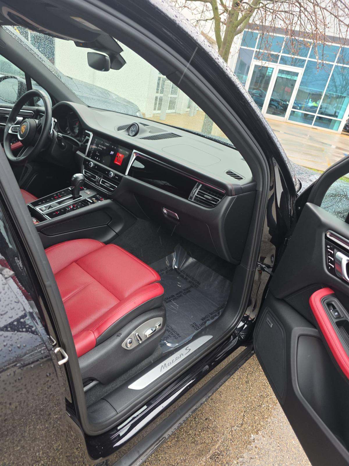 2022 Porsche Macan S AWD