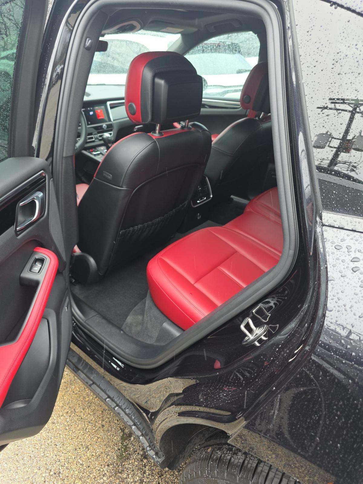 2022 Porsche Macan S AWD