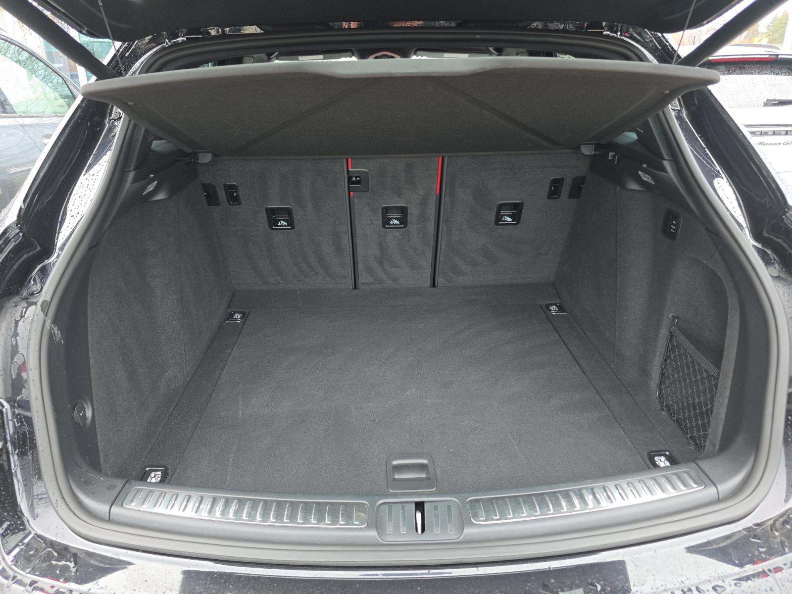 2022 Porsche Macan S AWD