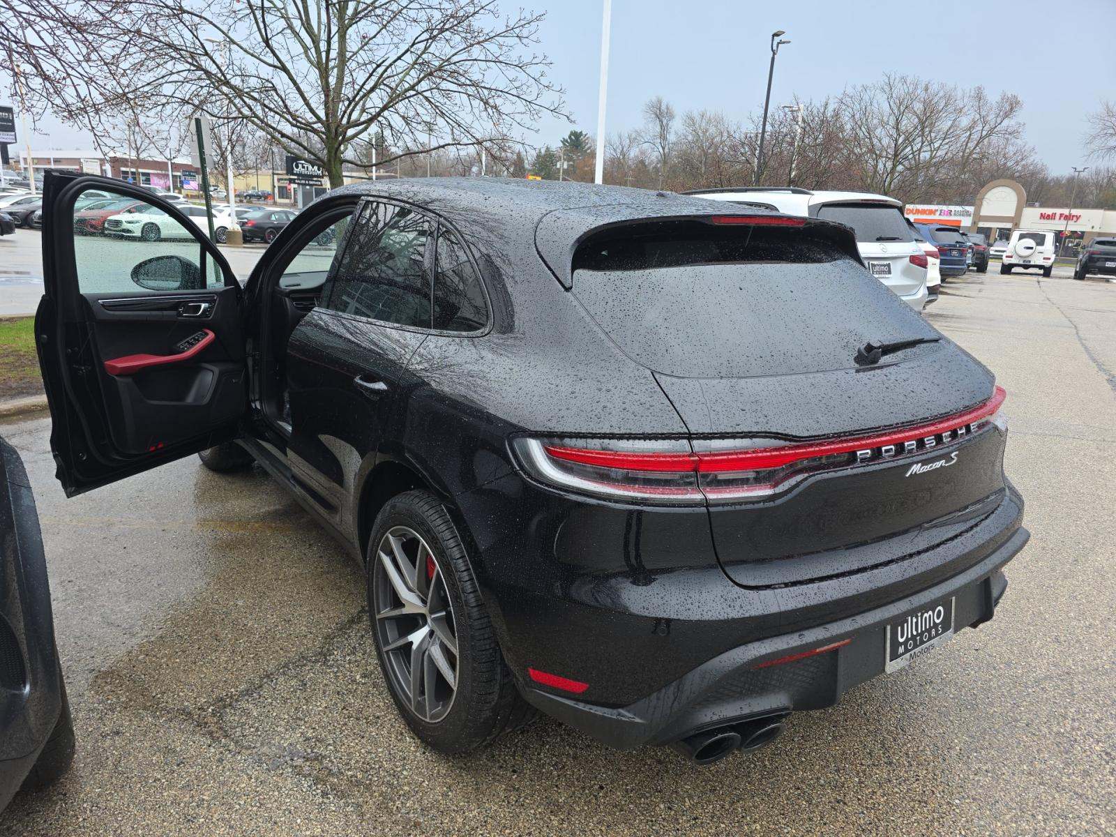 2022 Porsche Macan S AWD