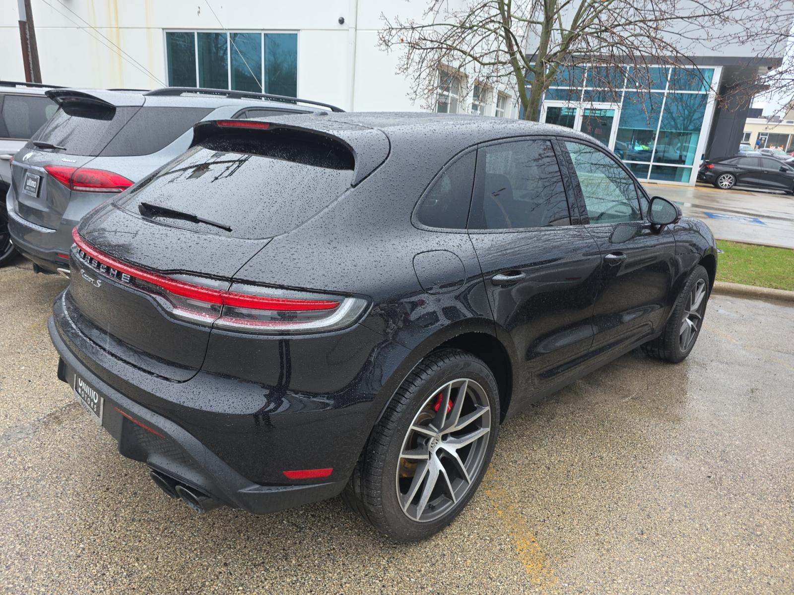 2022 Porsche Macan S AWD