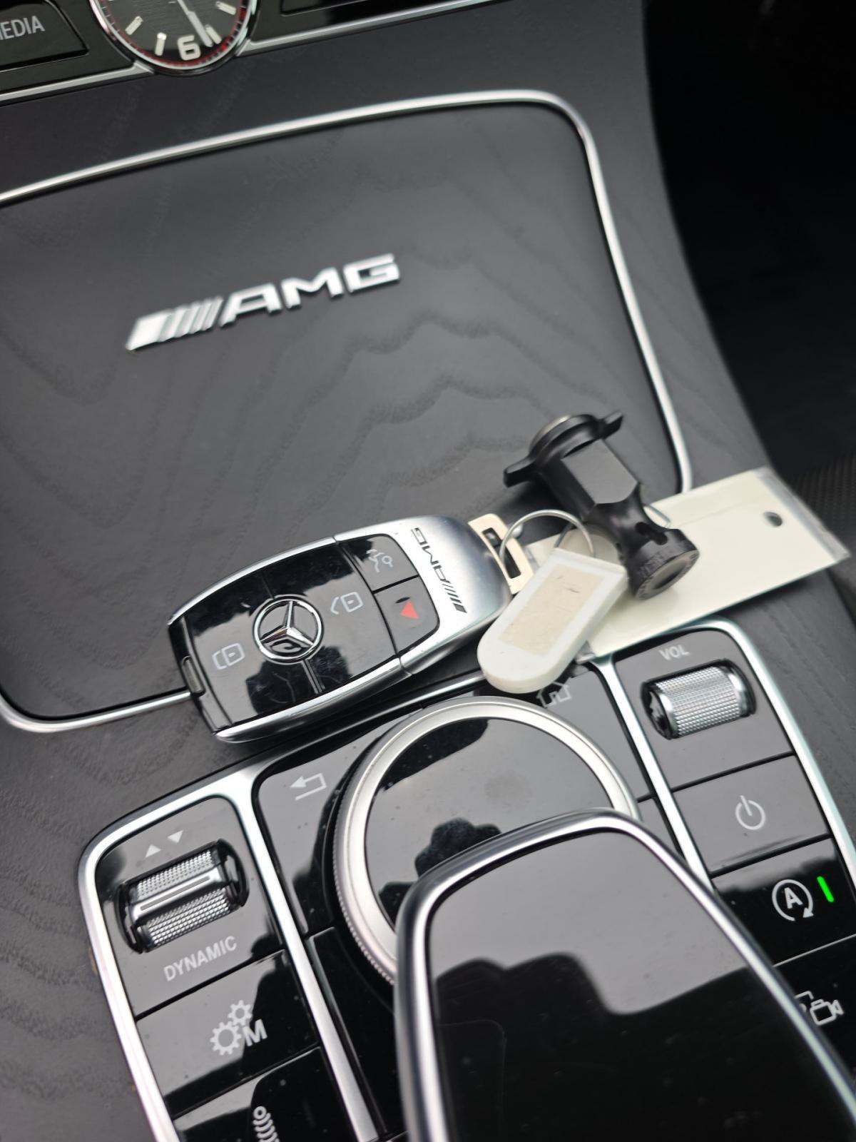 MERCEDES-BENZ E-CLASS - 8