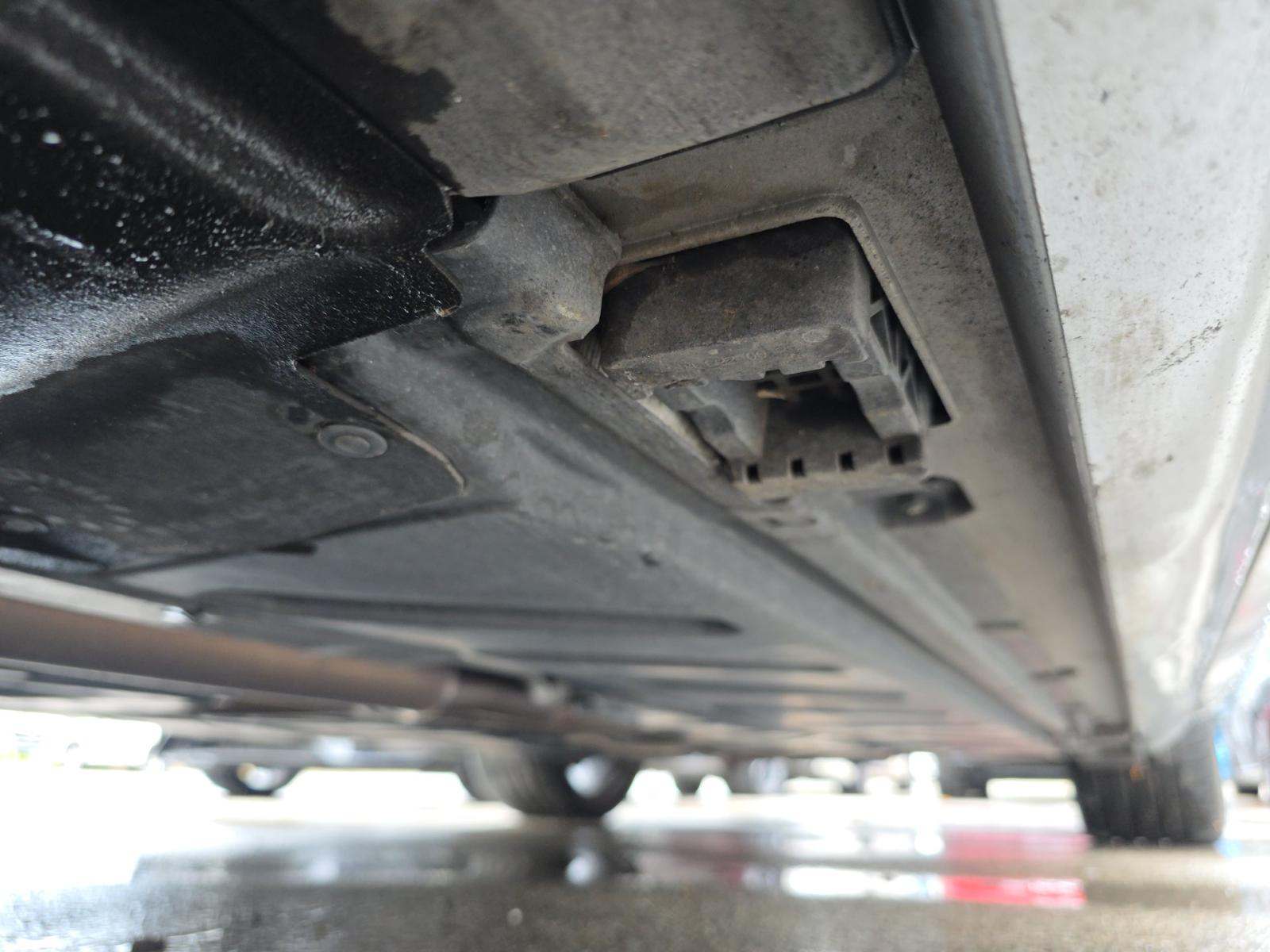 MERCEDES-BENZ E-CLASS - 7