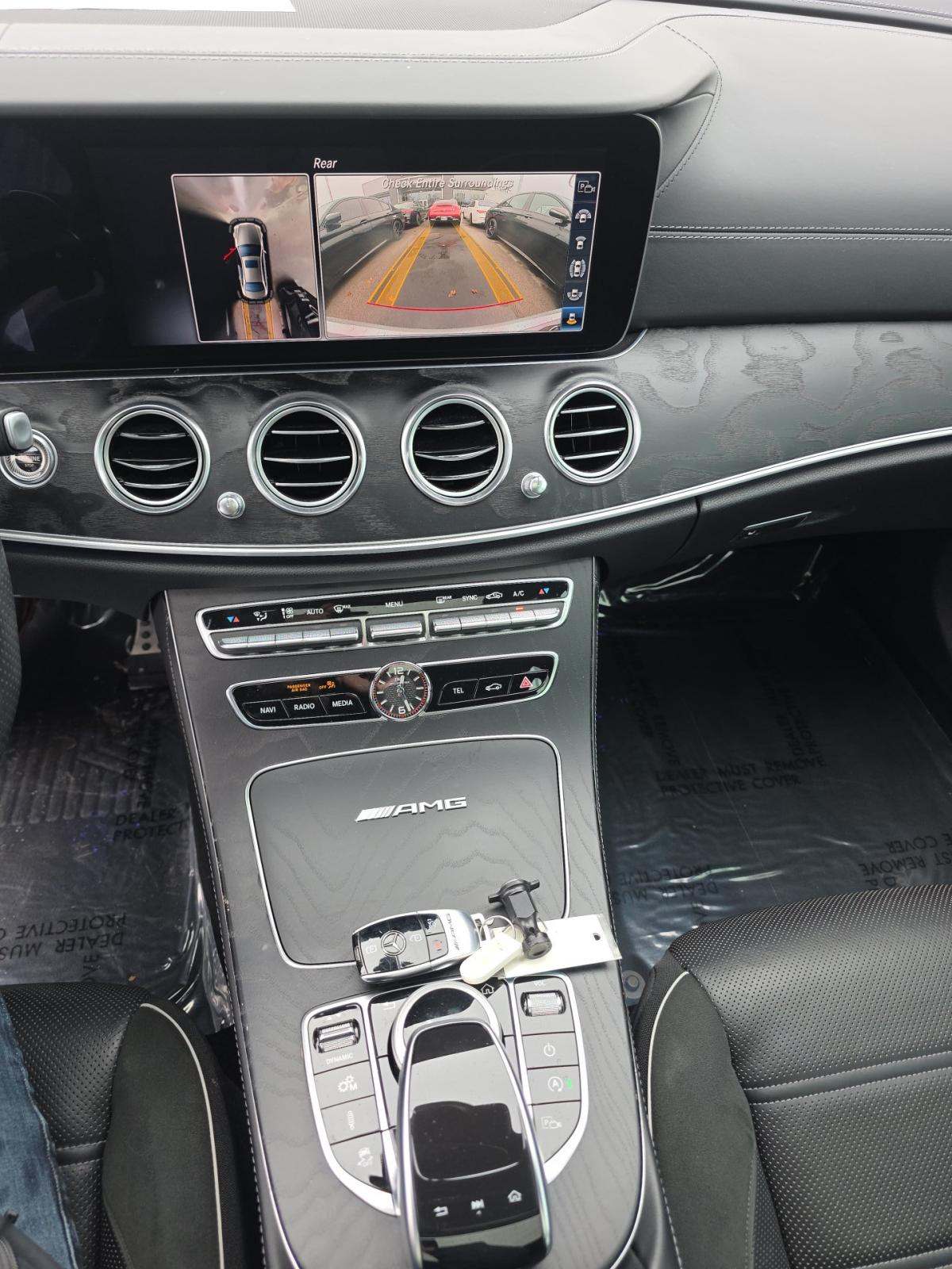 MERCEDES-BENZ E-CLASS - 10