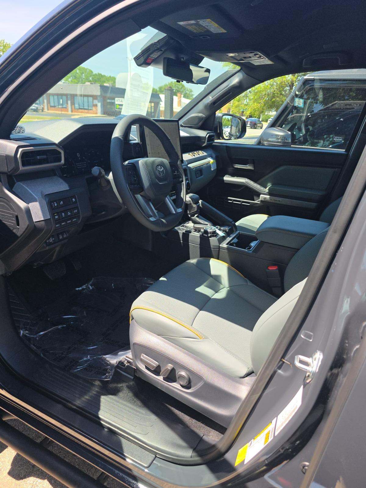 2025 Toyota Tacoma Hybrid Trailhunter AWD