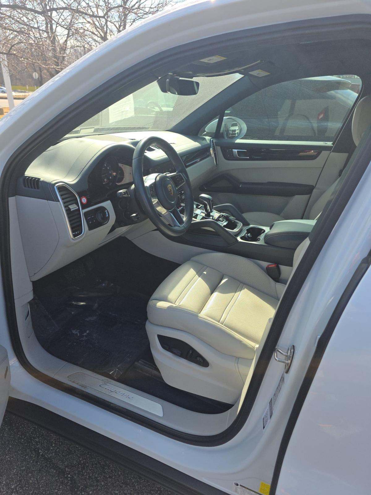 2023 Porsche Cayenne E-Hybrid AWD