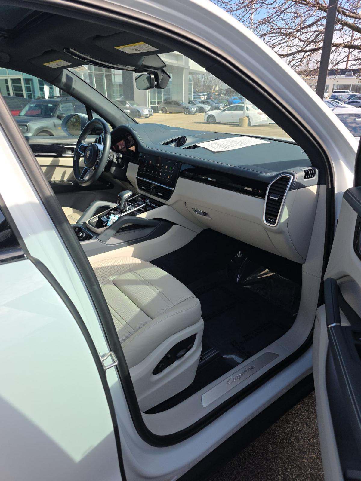 2023 Porsche Cayenne E-Hybrid AWD