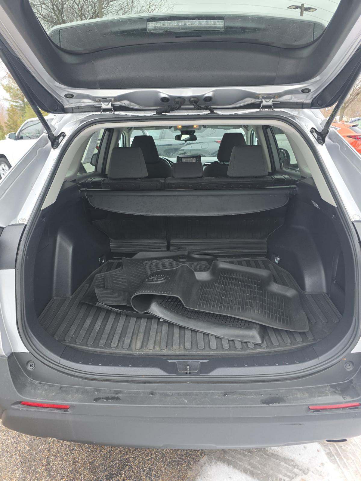 2021 Toyota RAV4 Hybrid XLE AWD