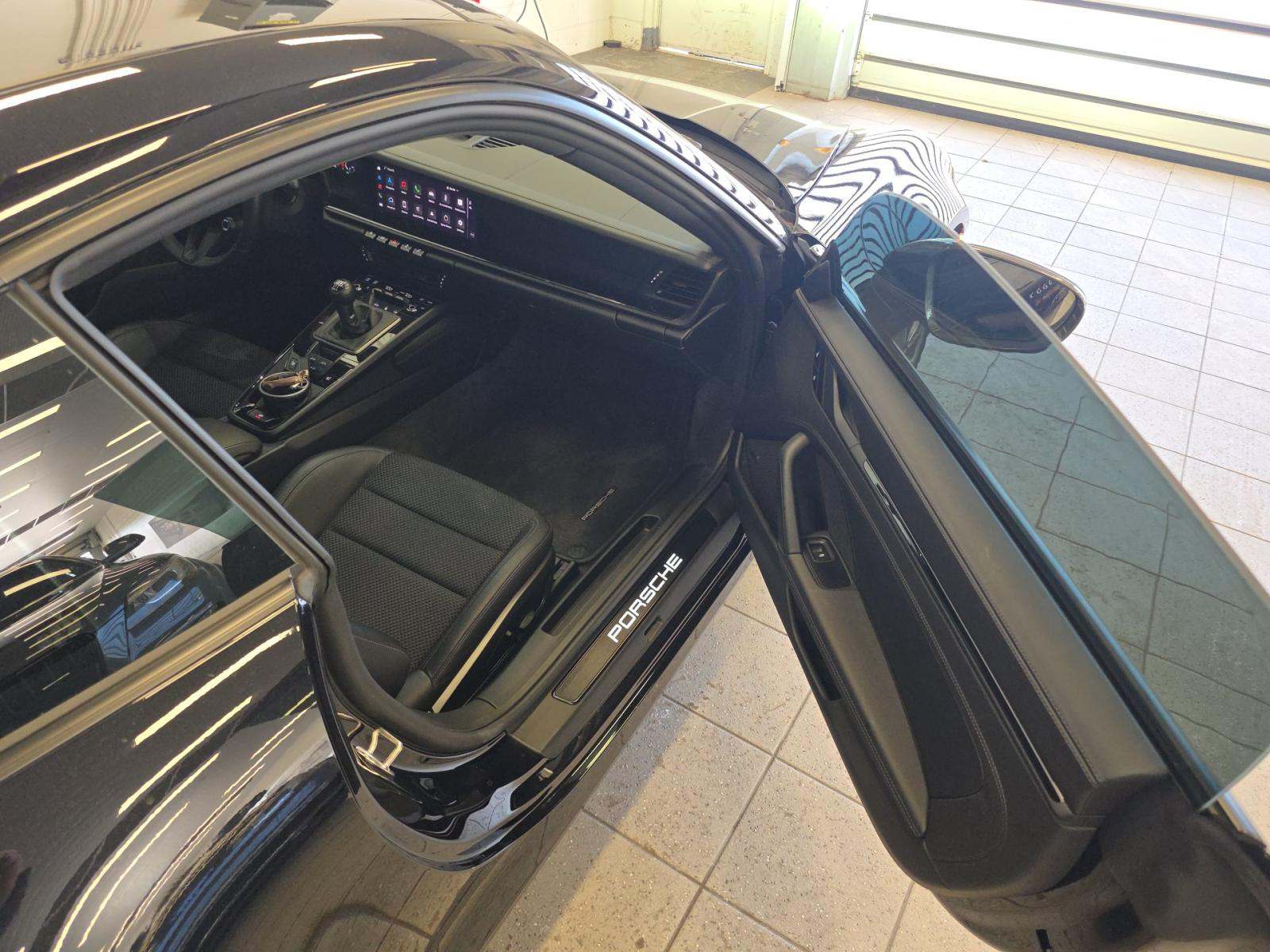 2024 Porsche 911 Carrera T RWD