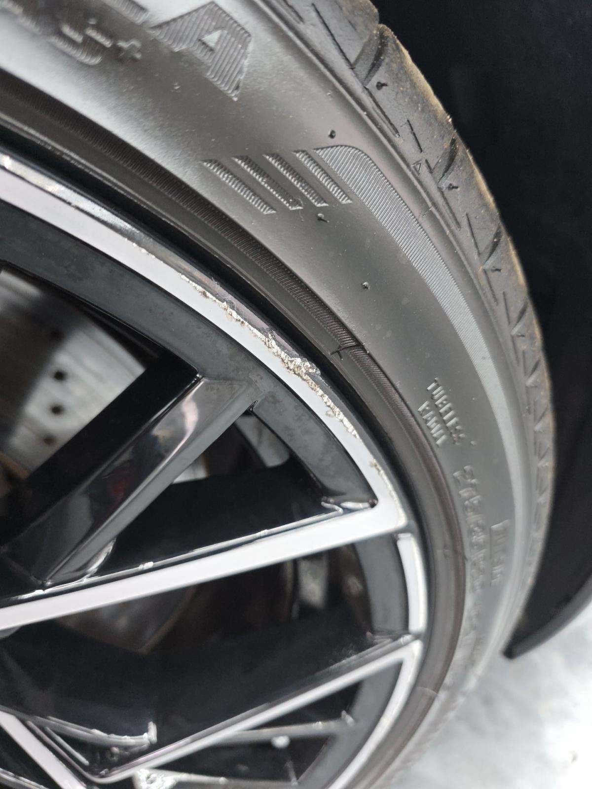 2023 BMW M8 Competition AWD