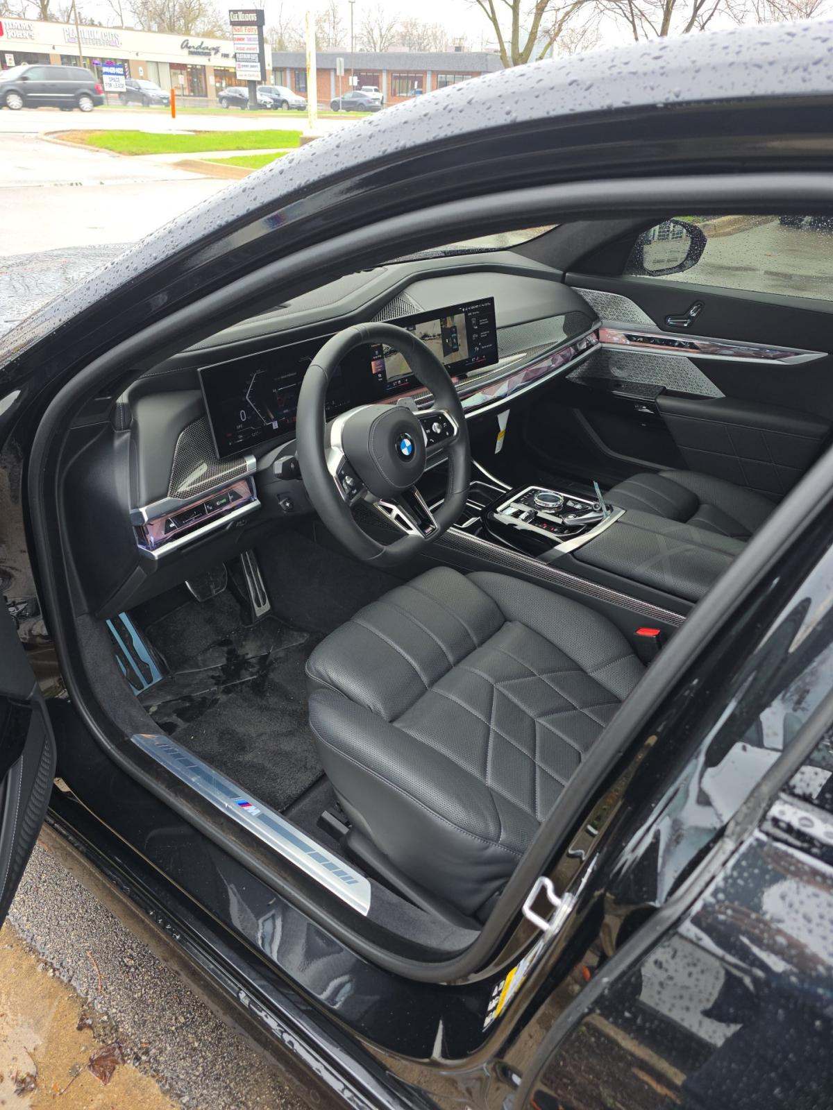 2023 BMW 7 Series 760i xDrive AWD