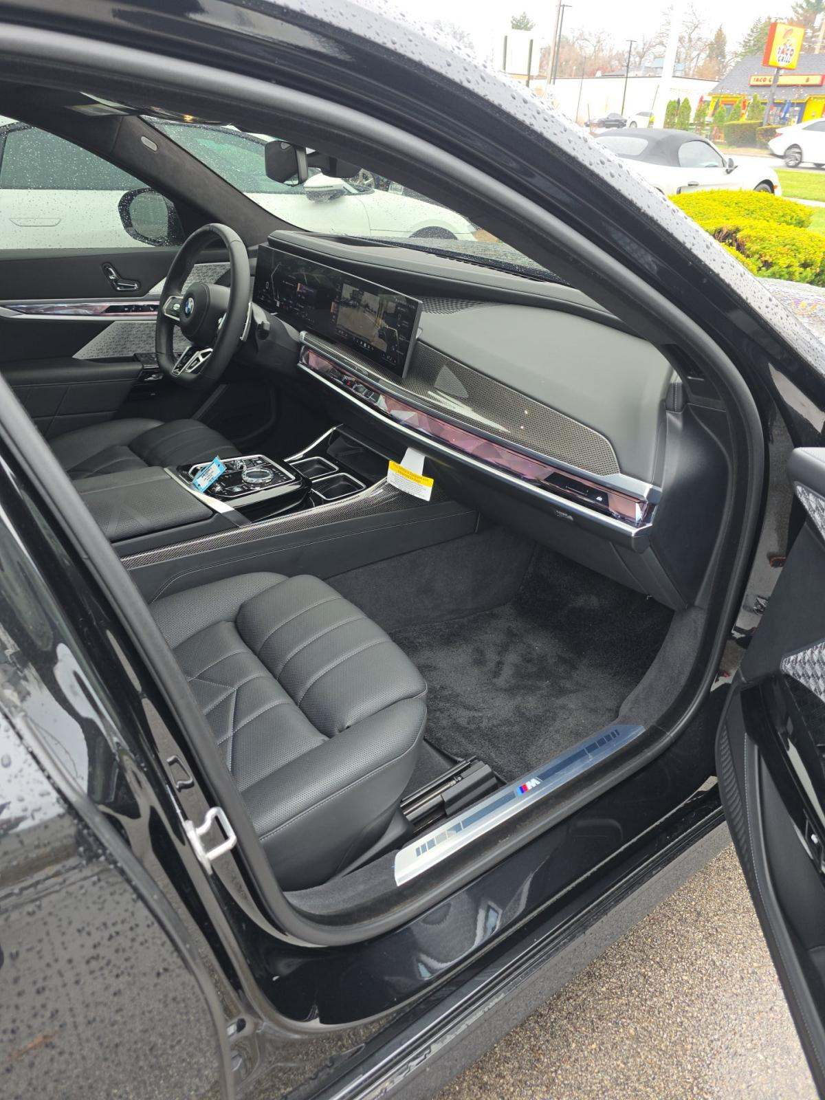 2023 BMW 7 Series 760i xDrive AWD